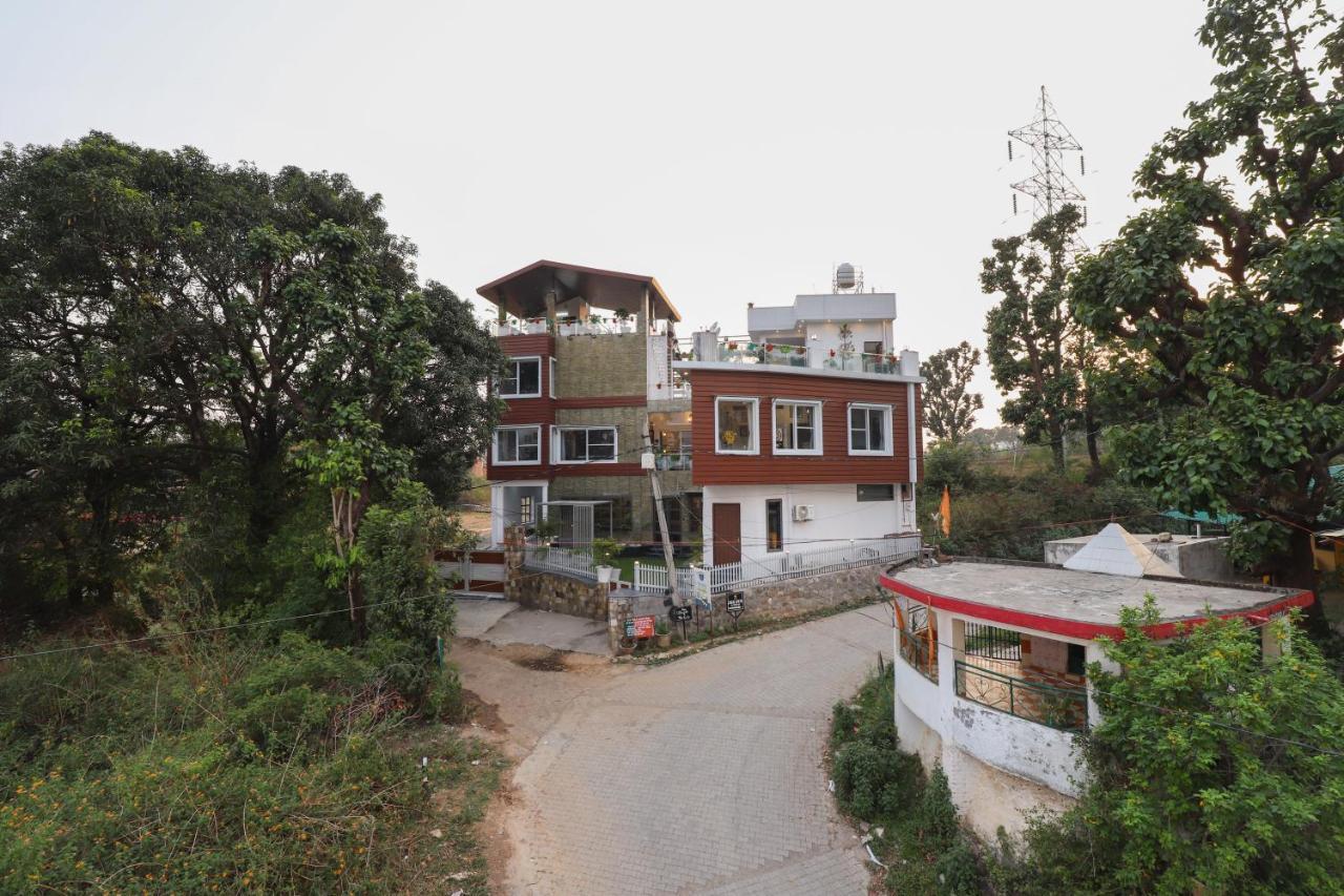 Saffronstays Asher House, Dehradun Extérieur photo